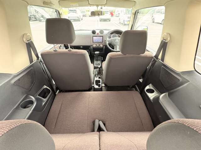 Mitsubishi Pajero Mini 12