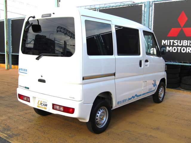 Mitsubishi Minicab MiEV 7