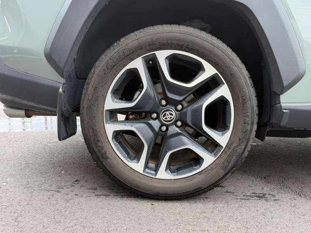 Toyota RAV4 12