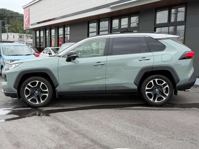 Toyota RAV4 8