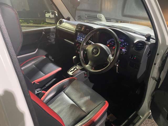 Suzuki Jimny 4