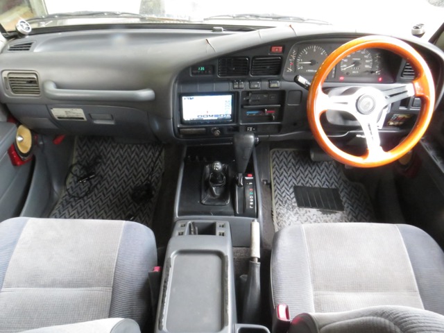 Toyota Land Cruiser 80 3