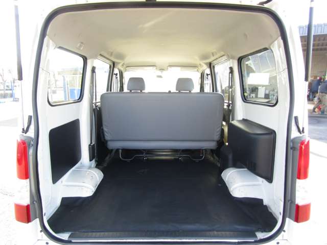 Toyota Light Ace Van 9