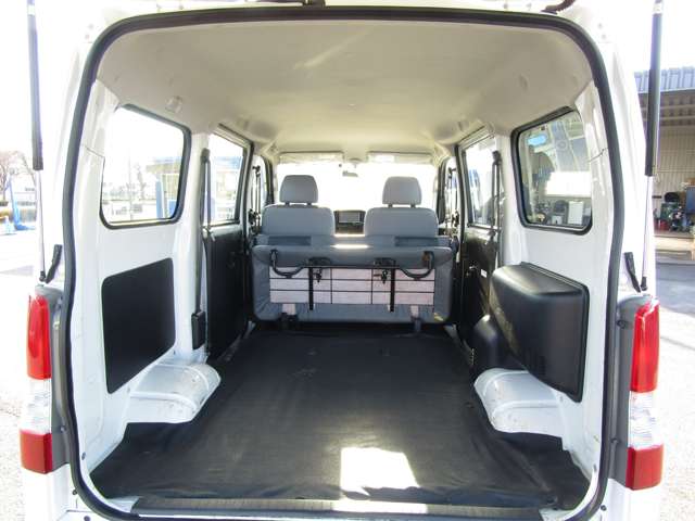 Toyota Light Ace Van 10