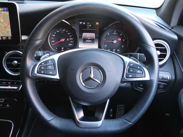 Mercedes-Benz GLC 11