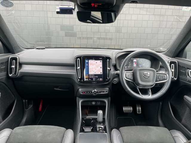Volvo XC40 6