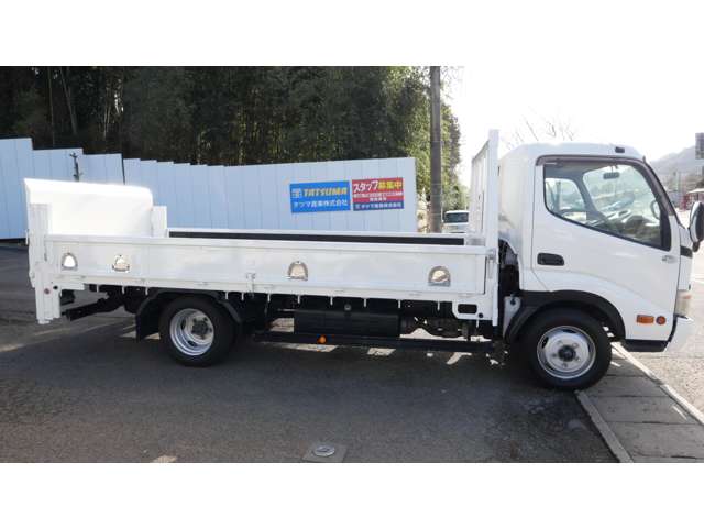 Hino Dutro 4