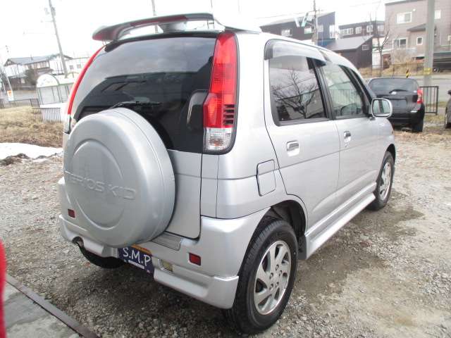 Daihatsu Terios Kid 11