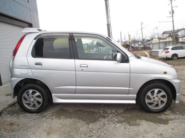Daihatsu Terios Kid 7