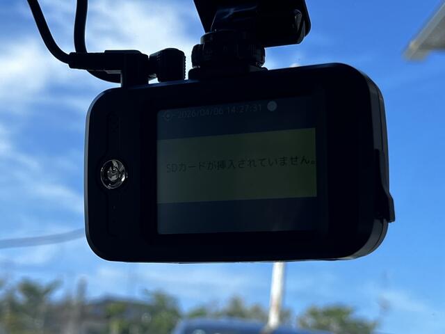 Mitsubishi eK X 12