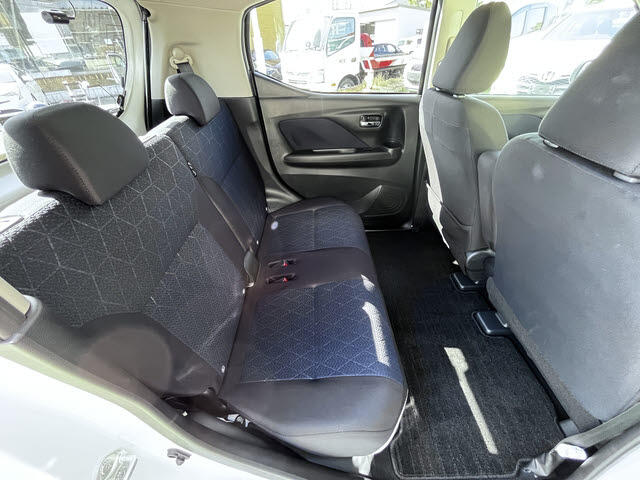 Mitsubishi eK X 8