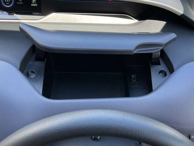 Nissan Serena 12
