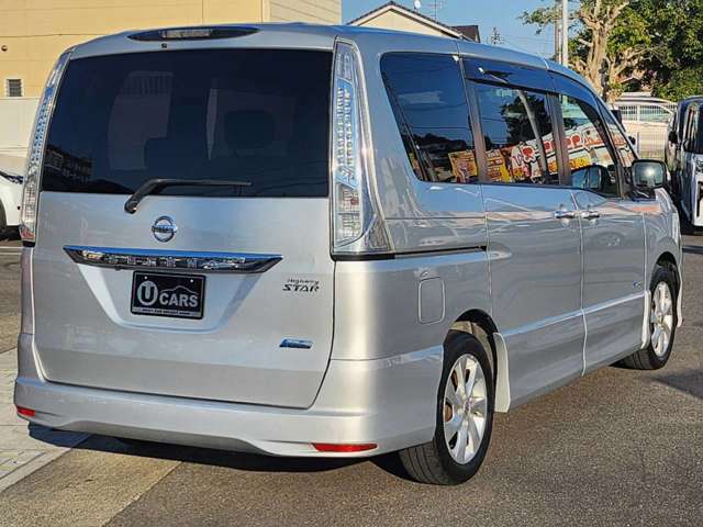 Nissan Serena 11