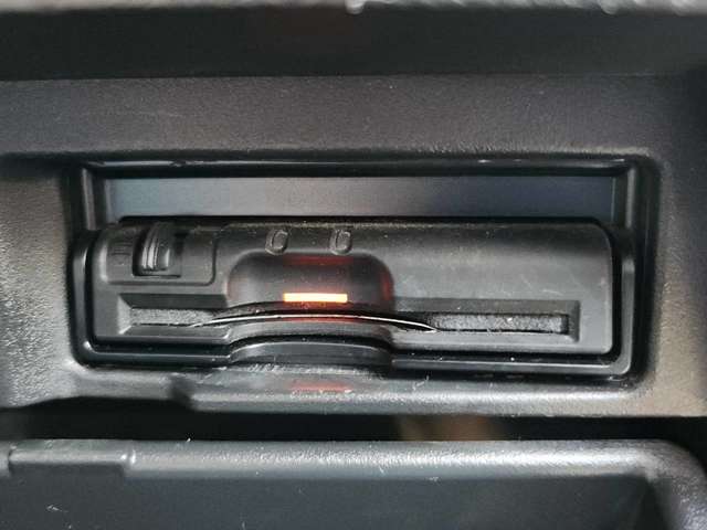 Nissan Serena 3