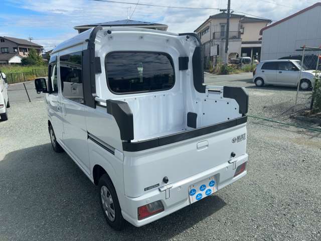 Daihatsu Hijet Deck Van 7