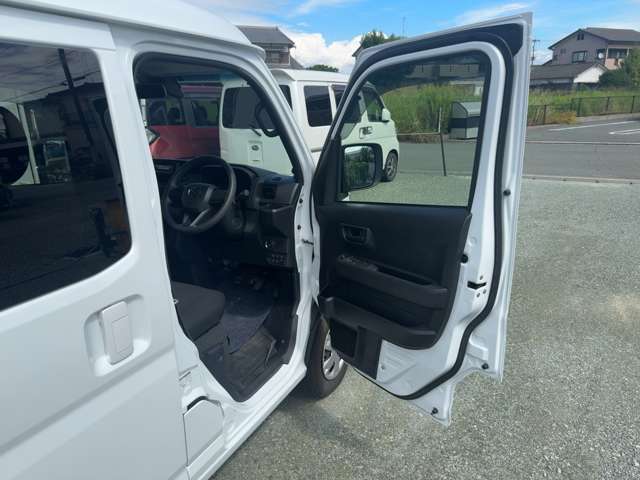 Daihatsu Hijet Deck Van 10
