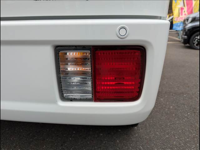 Suzuki Every 12