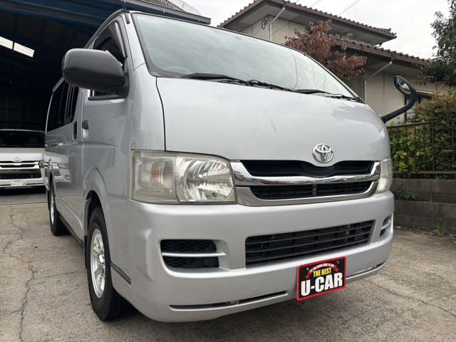 Toyota Hiace Van 2
