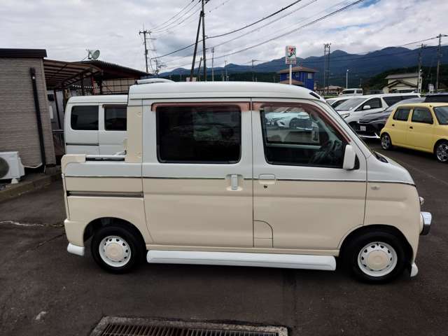 Daihatsu Hijet Deck Van 3