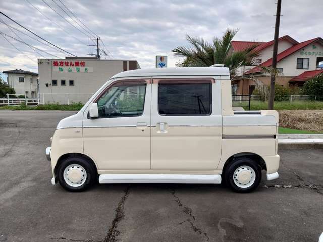 Daihatsu Hijet Deck Van 7