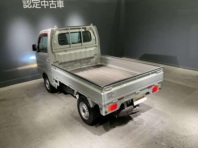 Nissan NT100 Clipper 12