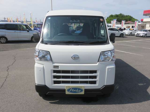 Daihatsu Hijet Cargo 6