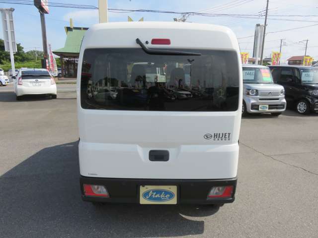 Daihatsu Hijet Cargo 10
