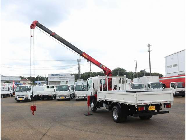 Isuzu Elf 2