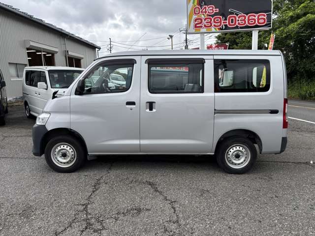 Toyota Town Ace Van 11