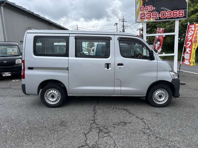 Toyota Town Ace Van 10