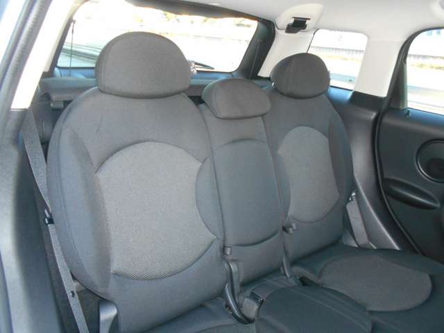 MINI Crossover 13