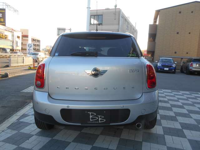 MINI Crossover 7
