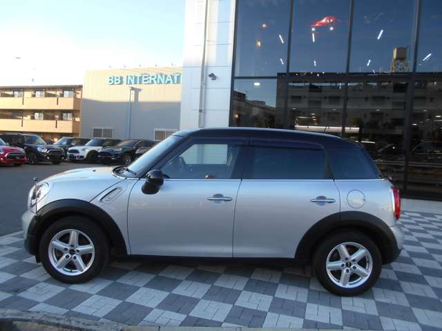 MINI Crossover 9