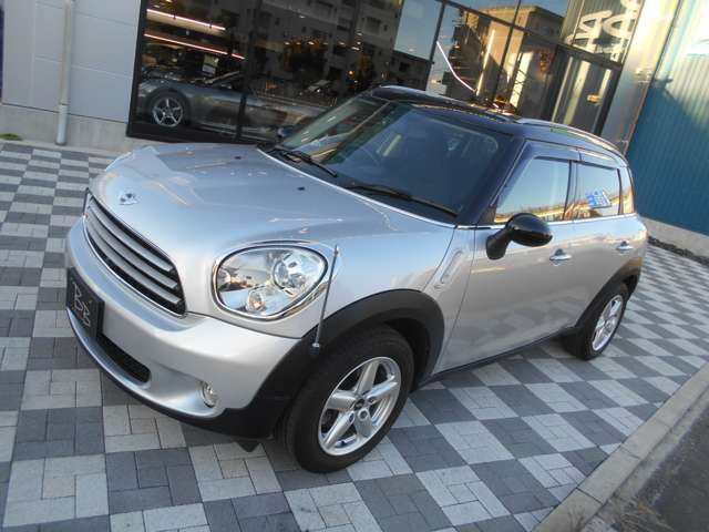 MINI Crossover 10
