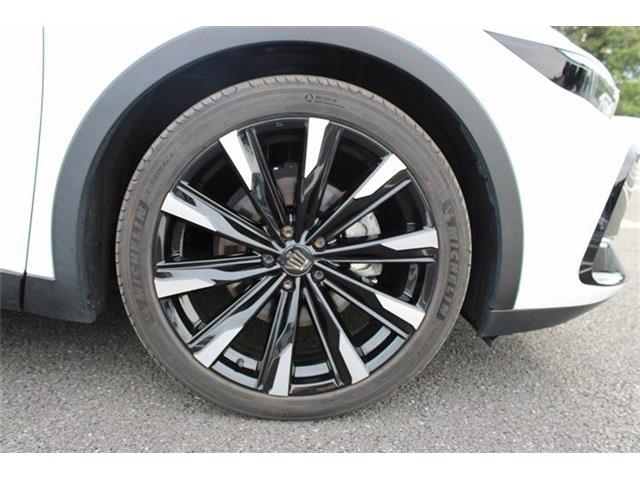 Toyota Crown Crossover 13