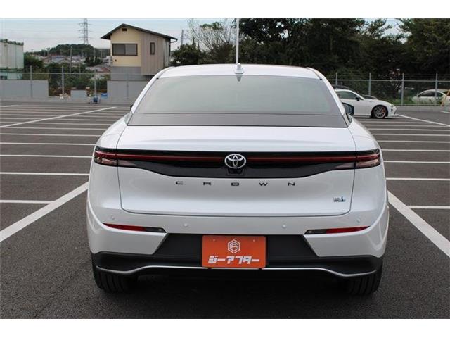 Toyota Crown Crossover 11
