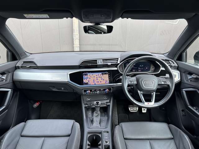 Audi Q3 5