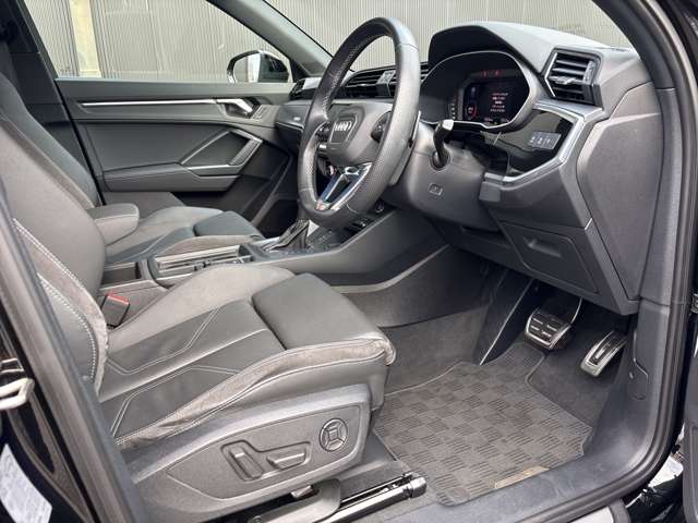 Audi Q3 6