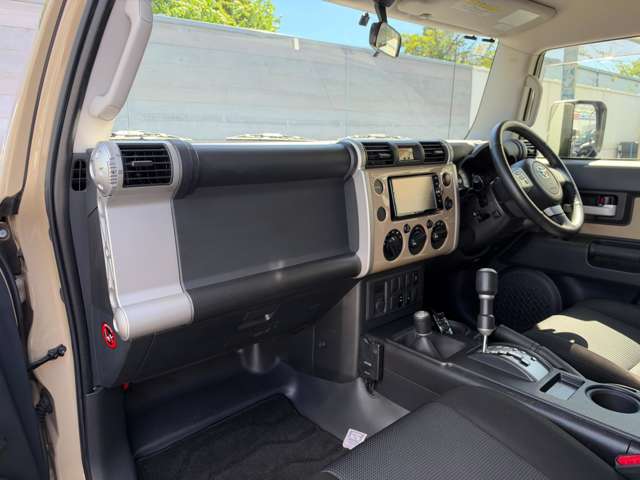Toyota FJ Cruiser 11