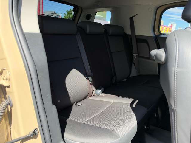 Toyota FJ Cruiser 12