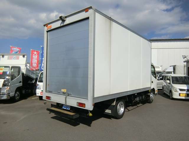 Hino Dutro 7
