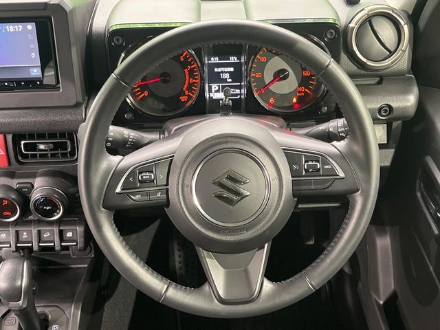 Suzuki Jimny 11