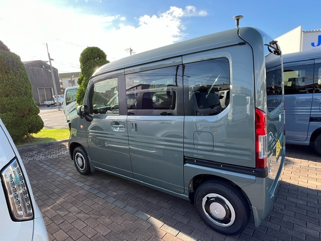 Honda N-VAN 8