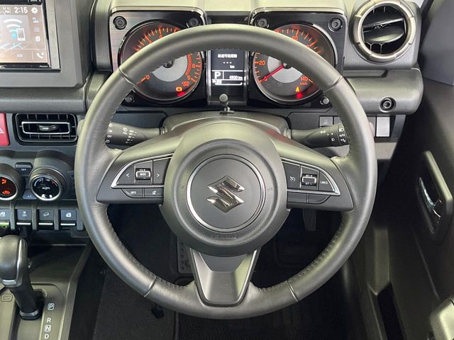 Suzuki Jimny 11