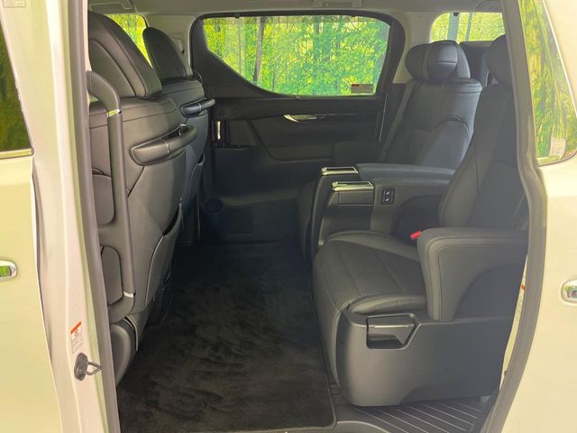 Toyota Vellfire 10