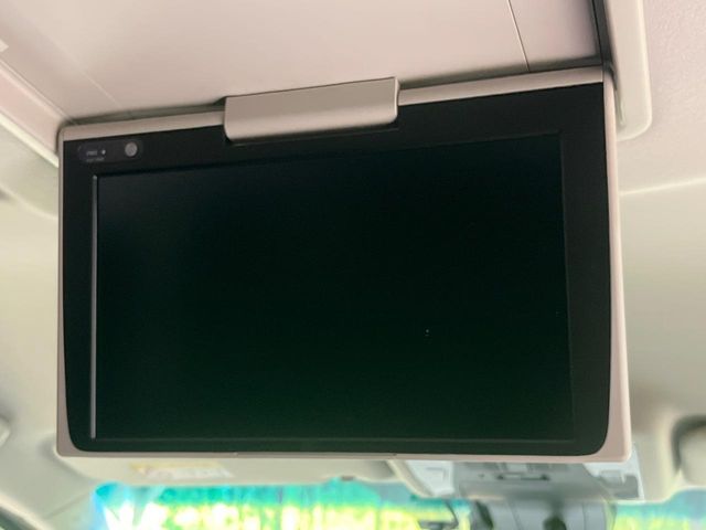 Toyota Alphard 2