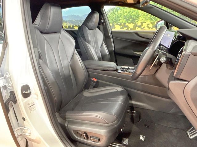 Lexus NX 9