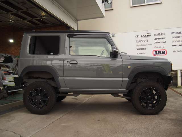 Suzuki Jimny 7