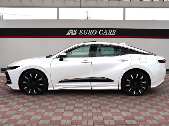 Toyota Crown Crossover 5
