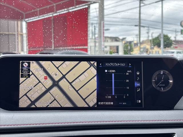 Lexus UX 4